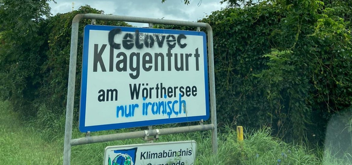 Klagenfurter Ortstafel beschmiert